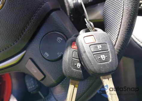 2015 Toyota Rav4 Xle z USA, uszkodzony, nr VIN 2T3RFREV9FW302454